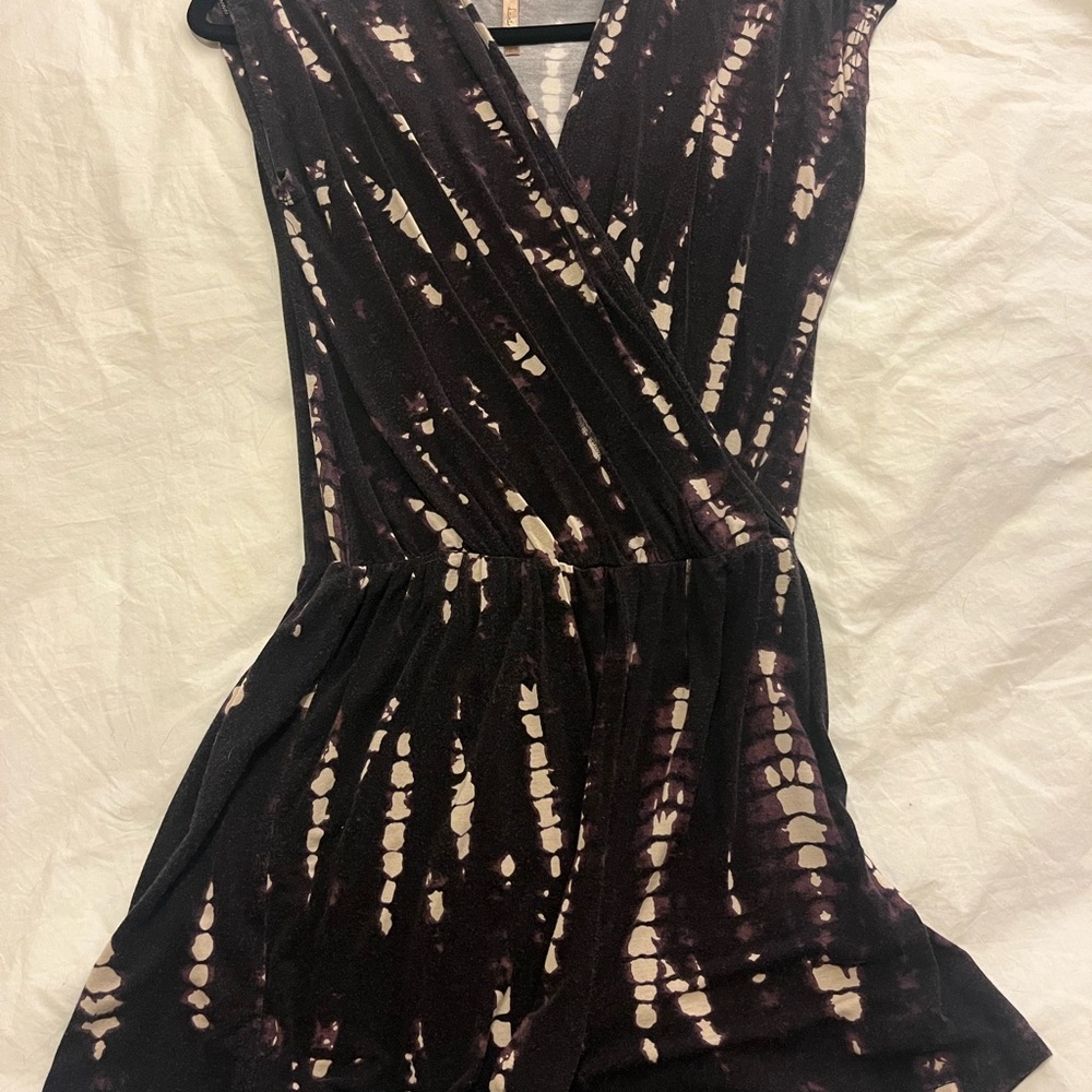Lani Black and White Patterned Garment
